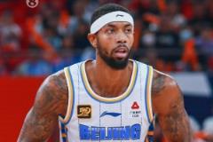 總決賽明晚開戰(zhàn)！所羅門崴腳未傷骨，將與北京隊(duì)客場出征