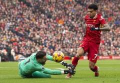 迪亞斯：續(xù)約或轉(zhuǎn)會(huì)，巴薩難出8200萬歐，拜仁愿談